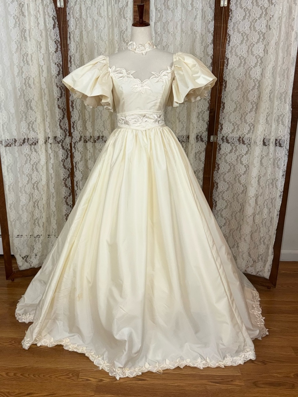 Fabulous Vintage 1980s Sasson Taffeta Wedding Gown